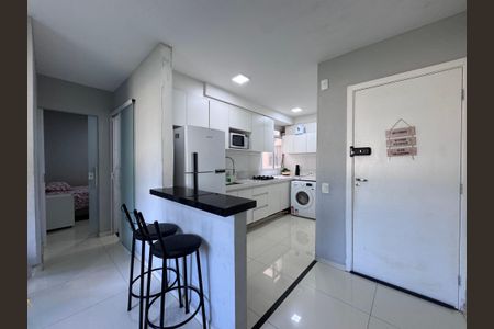 Apartamento à venda com 45m², 2 quartos e 1 vagaCozinha e Área de Serviço