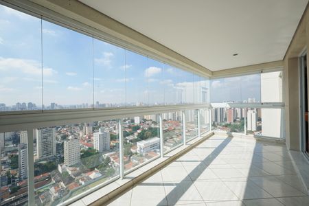 Apartamento à venda com 125m², 3 quartos e 2 vagasVaranda