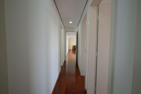 Apartamento à venda com 125m², 3 quartos e 2 vagasCorredor