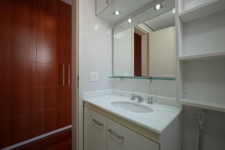 Apartamento à venda com 125m², 3 quartos e 2 vagasSuíte