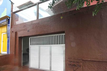 Casa para alugar com 49m², 2 quartos e sem vaga Casa para alugar com 49m², 2 quartos e sem vagaFachada