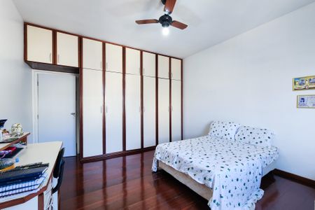 Apartamento à venda com 111m², 3 quartos e 1 vagaQuarto 2