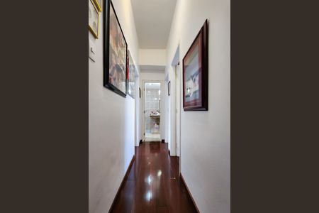 Apartamento à venda com 111m², 3 quartos e 1 vagaCorredor 