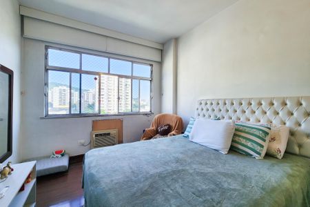 Apartamento à venda com 111m², 3 quartos e 1 vagaQuarto 1