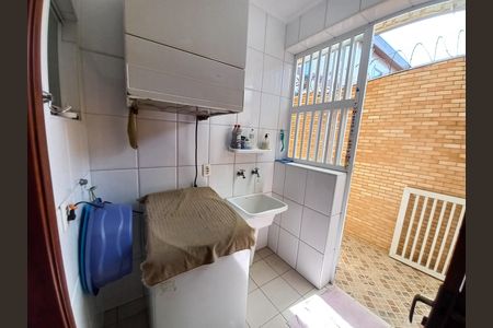 Casa para alugar com 116m², 3 quartos e 2 vagas Casa para alugar com 116m², 3 quartos e 2 vagasÁrea de Serviço