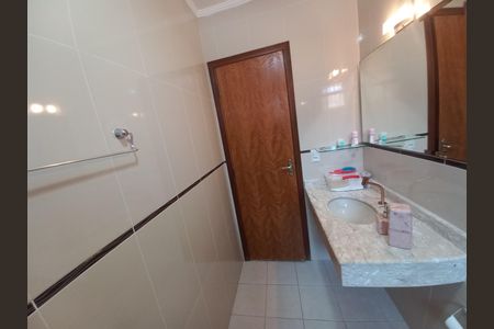 Casa para alugar com 116m², 3 quartos e 2 vagas Casa para alugar com 116m², 3 quartos e 2 vagasBanheiro 1