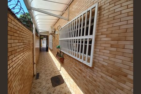Casa para alugar com 116m², 3 quartos e 2 vagas Casa para alugar com 116m², 3 quartos e 2 vagasCorredor