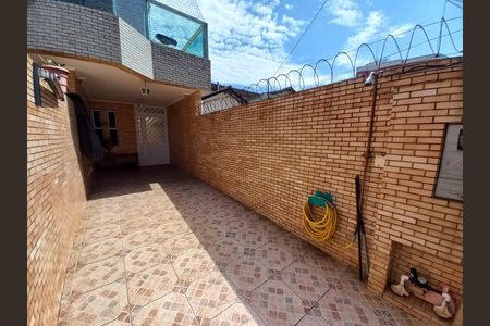 Garagem de casa para alugar com 3 quartos, 116m² em Vila Valenca, São Vicente