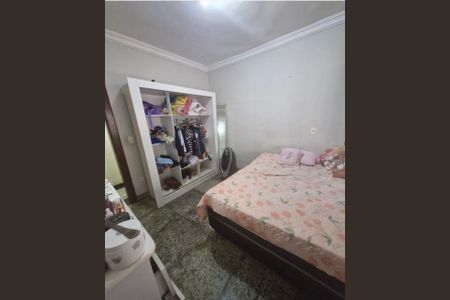 Casa à venda com 360m², 3 quartos e 6 vagas Casa à venda com 360m², 3 quartos e 6 vagasFoto 08
