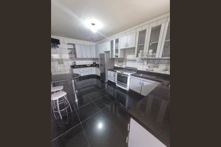 Casa à venda com 360m², 3 quartos e 6 vagas Casa à venda com 360m², 3 quartos e 6 vagasFoto 14