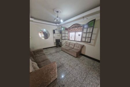 Casa à venda com 360m², 3 quartos e 6 vagas Casa à venda com 360m², 3 quartos e 6 vagasFoto 03