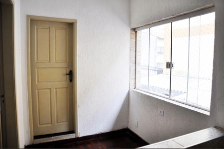 Casa para alugar com 100m², 3 quartos e 1 vaga Casa para alugar com 100m², 3 quartos e 1 vagaDetalhe - Corredor