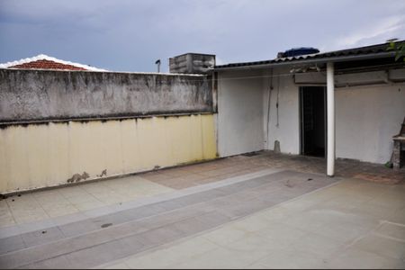 Casa para alugar com 100m², 3 quartos e 1 vaga Casa para alugar com 100m², 3 quartos e 1 vagaDetalhe - Varanda e Área de Serviço