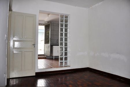 Casa para alugar com 100m², 3 quartos e 1 vaga Casa para alugar com 100m², 3 quartos e 1 vagaDetalhe - Sala