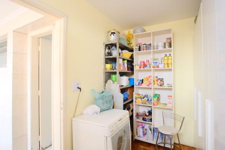 Apartamento para alugar com 106m², 2 quartos e sem vagaQuarto de Serviço