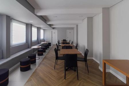 Apartamento para alugar com 34m², 2 quartos e sem vaga Apartamento para alugar com 34m², 2 quartos e sem vagaÁrea comum - Salão de festas