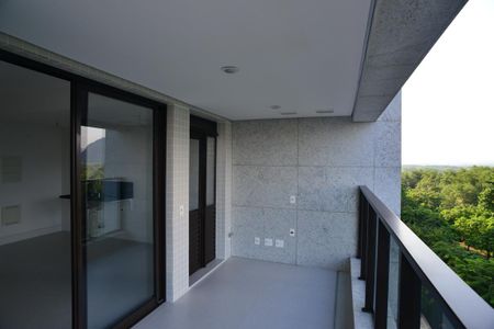 Apartamento à venda com 75m², 2 quartos e 2 vagasVaranda