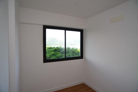 Apartamento à venda com 75m², 2 quartos e 2 vagasSuíte