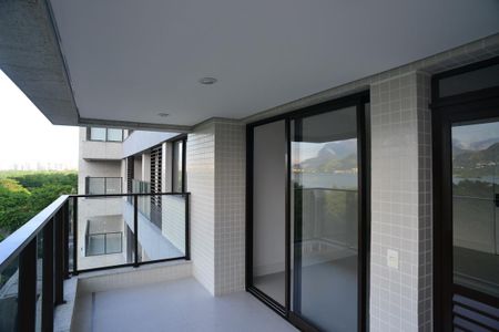 Apartamento à venda com 75m², 2 quartos e 2 vagasVaranda