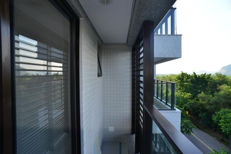 Apartamento à venda com 75m², 2 quartos e 2 vagasVaranda Suíte Principal