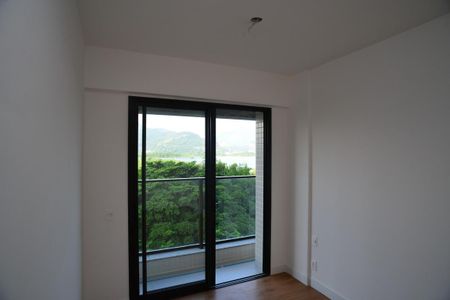 Apartamento à venda com 75m², 2 quartos e 2 vagasSuíte Principal