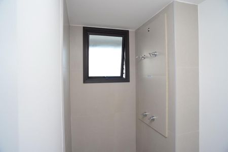 Apartamento à venda com 75m², 2 quartos e 2 vagasBanheiro Suíte