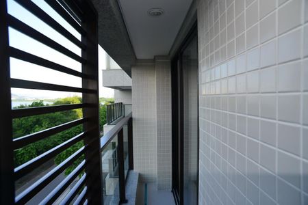 Apartamento à venda com 75m², 2 quartos e 2 vagasVaranda Suíte Principal
