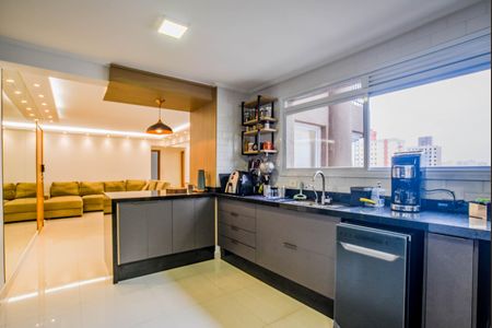 Apartamento à venda com 118m², 2 quartos e 2 vagasCozinha