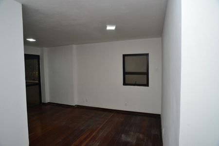 Sala de apartamento para alugar com 2 quartos, 80m² em Barra da Tijuca, Rio de Janeiro
