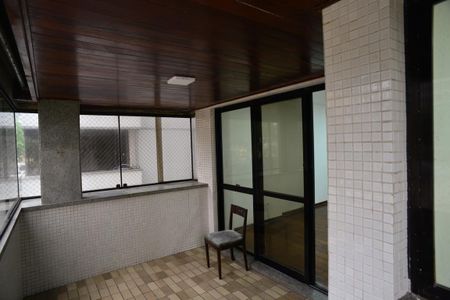 Varanda de apartamento para alugar com 2 quartos, 80m² em Barra da Tijuca, Rio de Janeiro