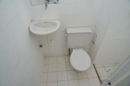 Apartamento para alugar com 80m², 2 quartos e 2 vagas Apartamento para alugar com 80m², 2 quartos e 2 vagasBanheiro de Serviço