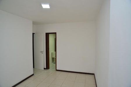 Apartamento para alugar com 80m², 2 quartos e 2 vagas Apartamento para alugar com 80m², 2 quartos e 2 vagasSuíte