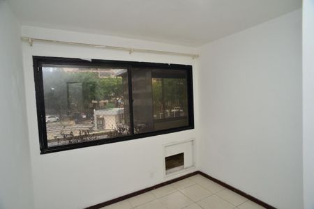 Apartamento para alugar com 80m², 2 quartos e 2 vagas Apartamento para alugar com 80m², 2 quartos e 2 vagasQuarto