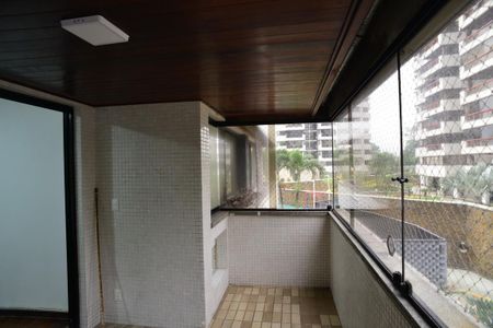 Varanda de apartamento para alugar com 2 quartos, 80m² em Barra da Tijuca, Rio de Janeiro