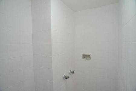 Apartamento para alugar com 80m², 2 quartos e 2 vagas Apartamento para alugar com 80m², 2 quartos e 2 vagasBanheiro de Serviço