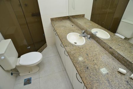 Apartamento para alugar com 80m², 2 quartos e 2 vagas Apartamento para alugar com 80m², 2 quartos e 2 vagasBanheiro Suíte