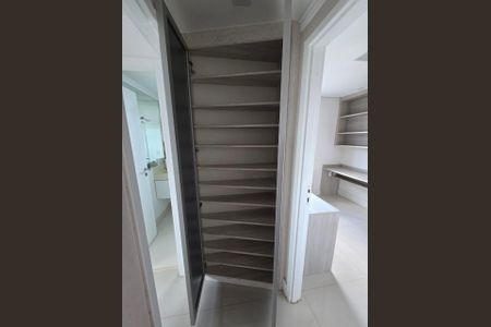 Apartamento para alugar com 70m², 2 quartos e 1 vaga