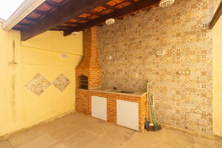 Casa de condomínio para alugar com 190m², 2 quartos e 2 vagasChurrasqueira