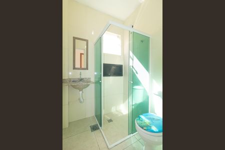 Casa de condomínio para alugar com 190m², 2 quartos e 2 vagasBanheiro