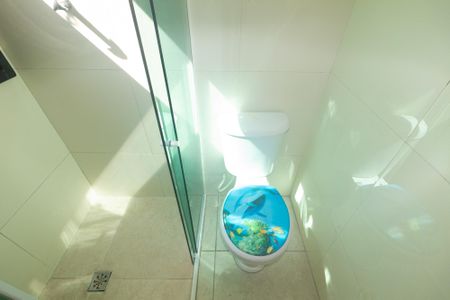 Casa de condomínio para alugar com 190m², 2 quartos e 2 vagasBanheiro