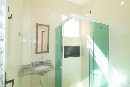 Casa de condomínio para alugar com 190m², 2 quartos e 2 vagasBanheiro