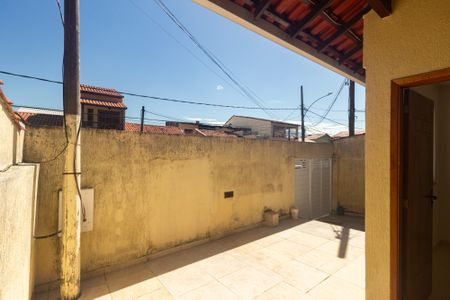Casa de condomínio para alugar com 190m², 2 quartos e 2 vagasQuintal