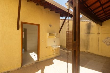 Casa de condomínio para alugar com 190m², 2 quartos e 2 vagas Casa de condomínio para alugar com 190m², 2 quartos e 2 vagasÁrea de Serviço