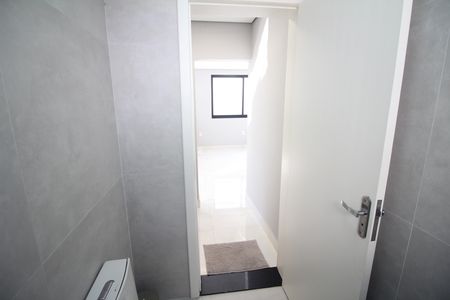Casa à venda com 330m², 4 quartos e 5 vagasBanheiro 1