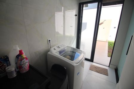 Casa à venda com 330m², 4 quartos e 5 vagasÁrea de Serviço