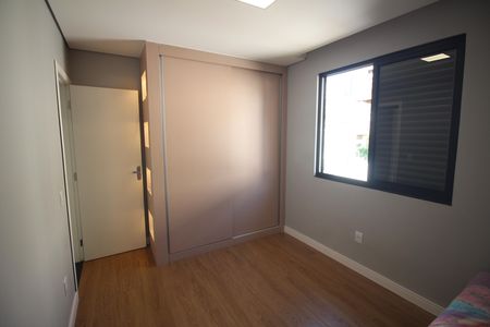 Casa à venda com 330m², 4 quartos e 5 vagasQuarto 3