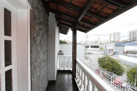 Casa à venda com 220m², 3 quartos e 1 vagaVaranda
