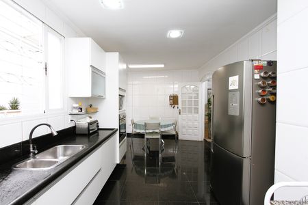 Casa à venda com 220m², 3 quartos e 1 vagaCozinha