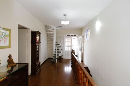 Casa à venda com 220m², 3 quartos e 1 vagaSegundo andar 