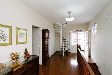 Casa à venda com 220m², 3 quartos e 1 vagasegundo andar